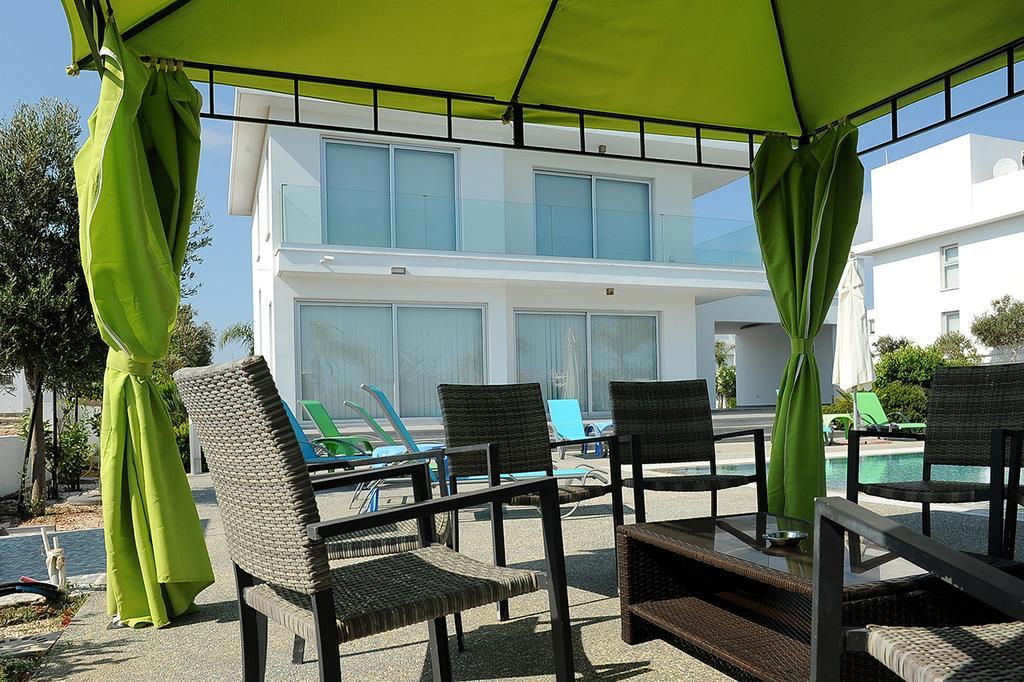 Villa Kalypso Ayía Nápa Extérieur photo